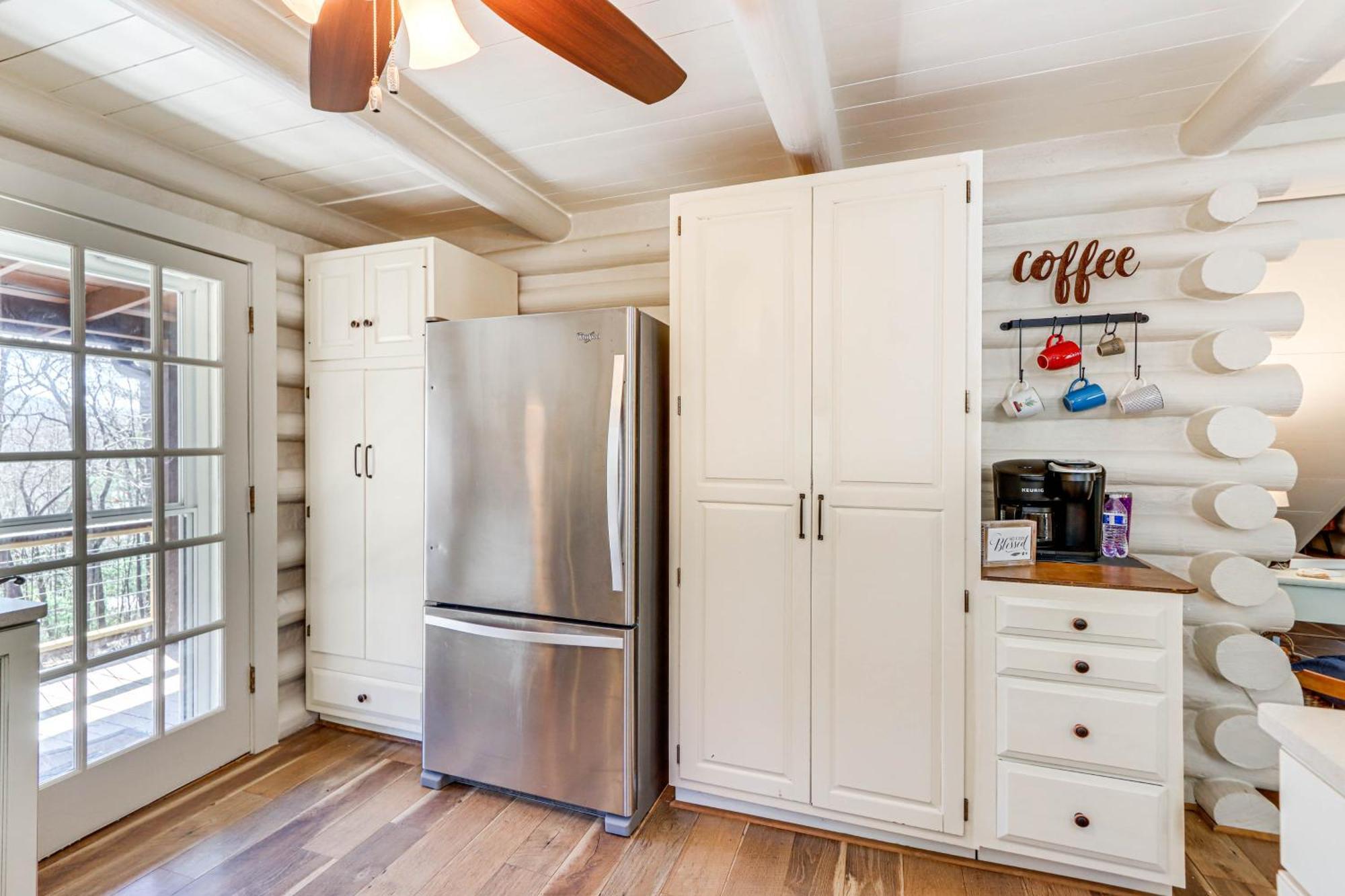 Dog-Friendly Hiawassee Cabin With Decks And Fire Pit! المظهر الخارجي الصورة