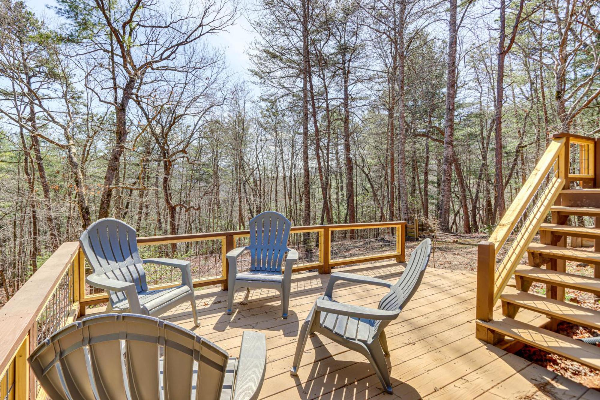 Dog-Friendly Hiawassee Cabin With Decks And Fire Pit! المظهر الخارجي الصورة